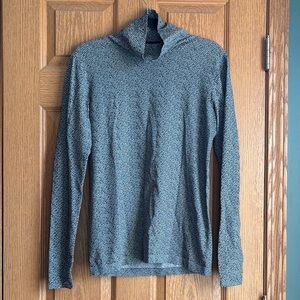 Athleta Flurry Peak Turtleneck size Large